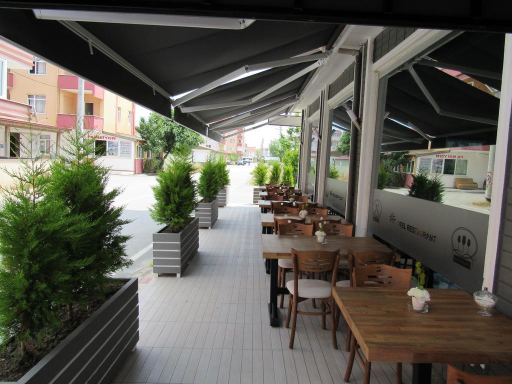 Koc Hotel Karasu Buitenkant foto