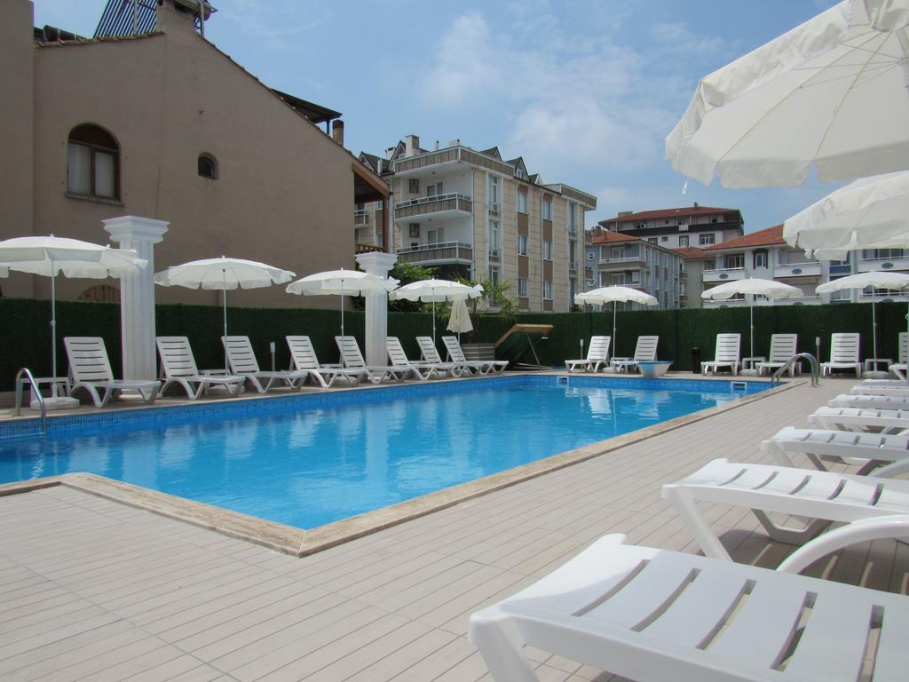 Koc Hotel Karasu Buitenkant foto